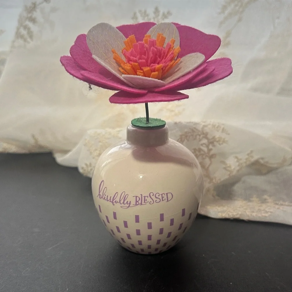 Hallmark ceramic vase with felt flowers
